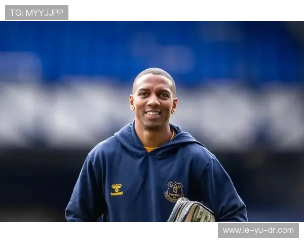 阿什利·扬宝刀未老?数据专家揭秘:老将如何在英超持续发光