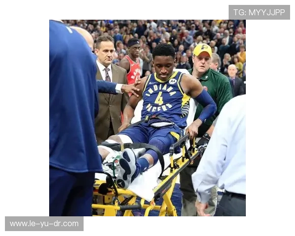 奥拉迪波全明星赛扣篮精彩再现，惊艳全场！