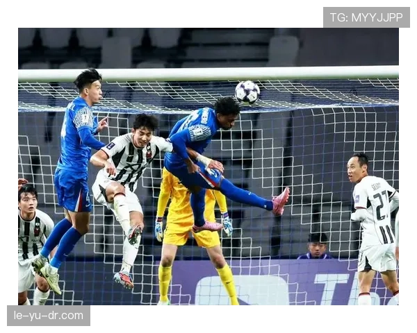 中超联赛精彩回归，争冠热门球队强势表现引关注