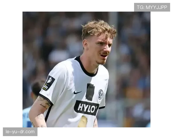 英超新星杰伊·登恩状态回暖，闪耀赛场助球队逆转取胜