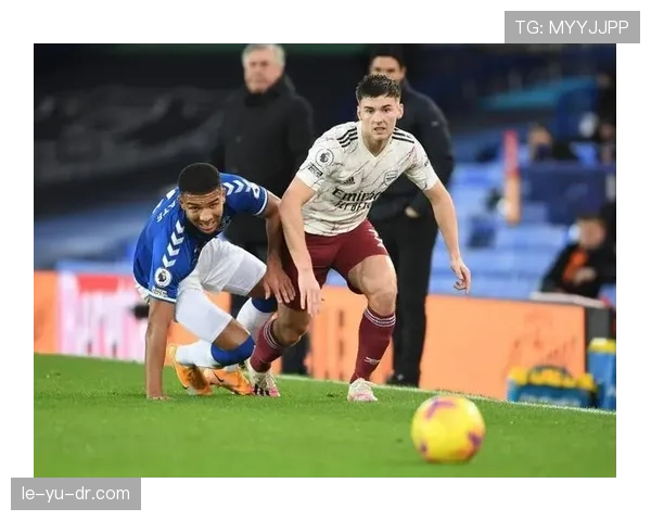 加纳乔与马丁内利：冲击型边锋的路径差异分析